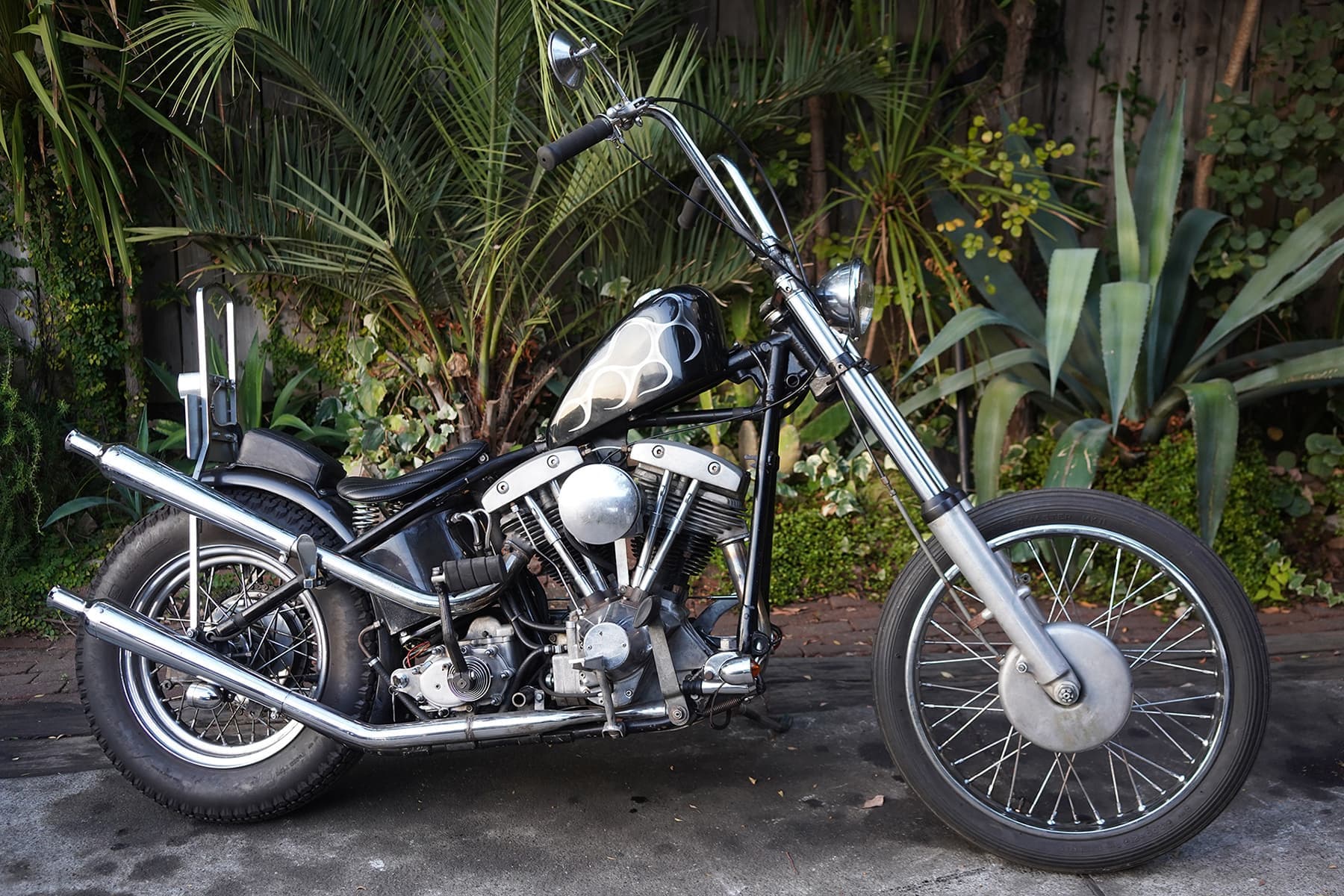 1973_shovelhead_chopper_w1880.jpg